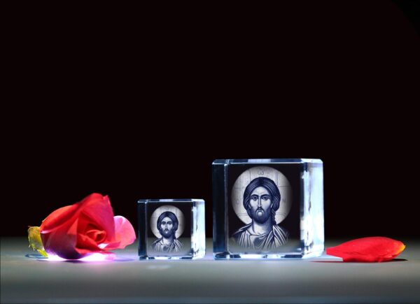 ECIVG21 600028cbc2dc3190878a3cdd - Cristallo in 3D Icona Volto di Gesù