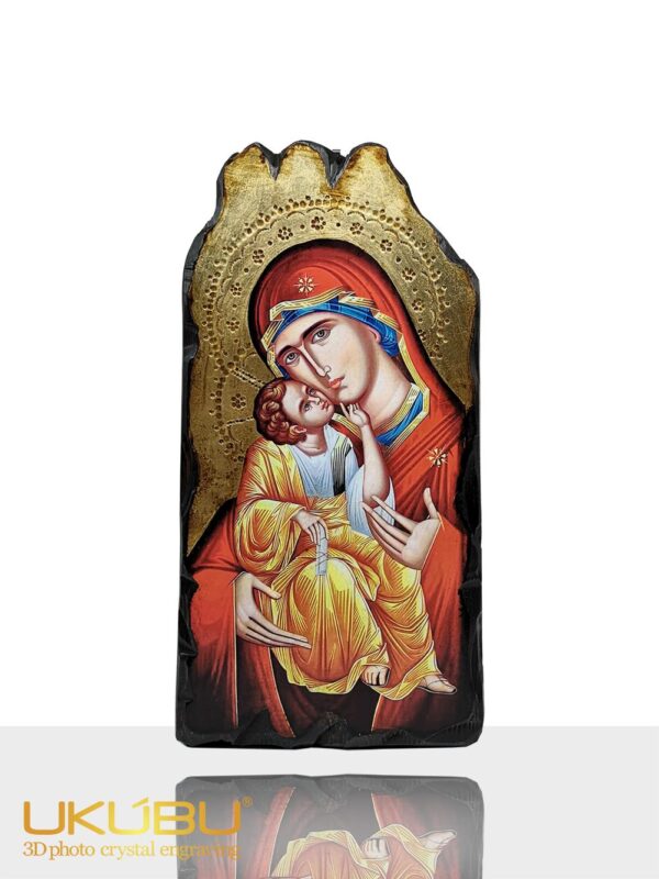 EIMDTI 61790c72c2dc40f85da3c545 1 - Icona Madre della Tenerezza in Legno Massello con forma irregolare