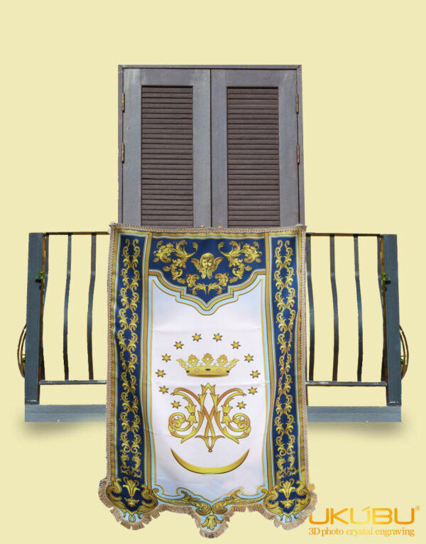 drappo Mariano bianco 1 - Drappo Bandiera processionale da Balcone con Passamaneria dorata – Simbolo Mariano