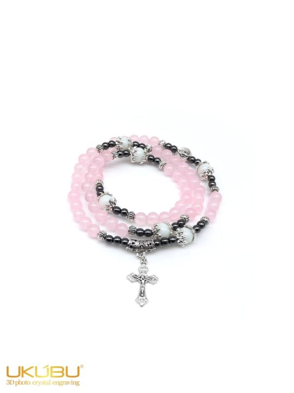 PTER6ML26 6343fd15c2dced2e5e5bb4f8 - Bracciale rosario elasticizzato con grani in pietra quarzo rosa 6mm con Madonna Miracolosa